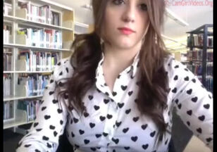 cute girl masturbating on webcam